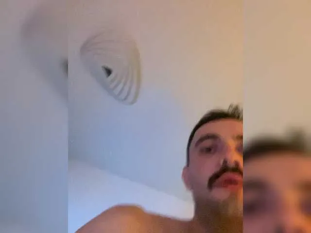 Alyonushka-And-Ivanushka live room