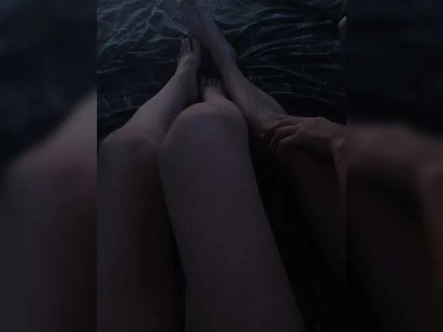 Annass-fox live room