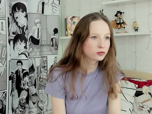 b4by-Emilia live room