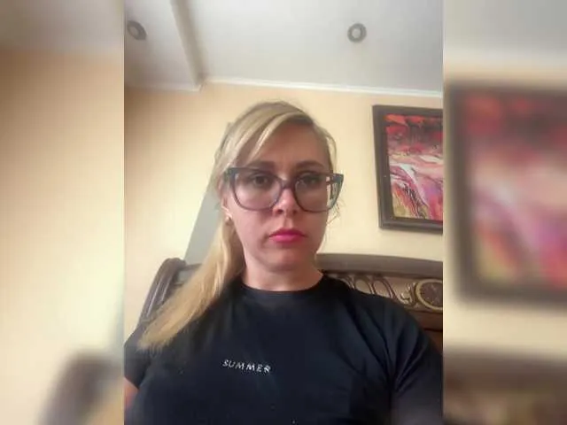 Crystal00Girl Image 6