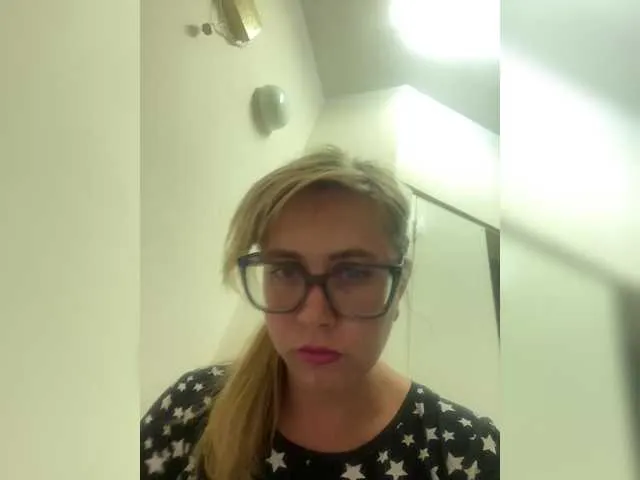 Crystal00Girl Image 7