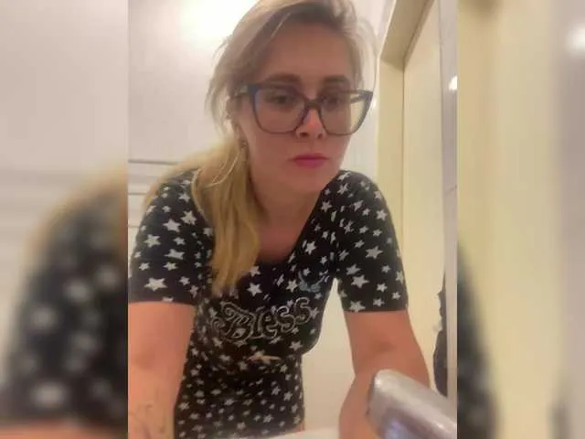 Crystal00Girl Image 9