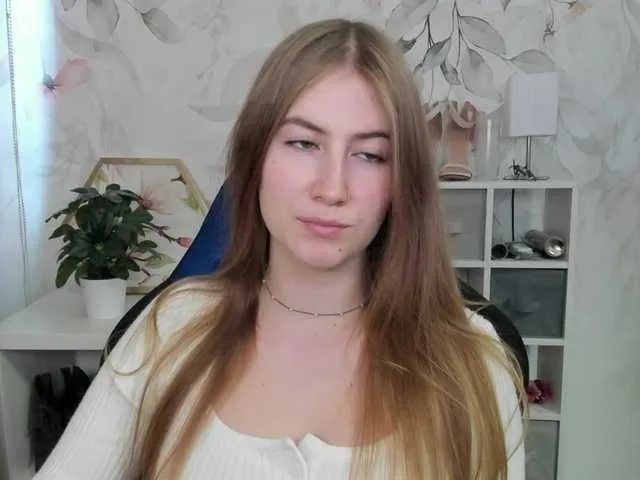 desireMegan Image 19