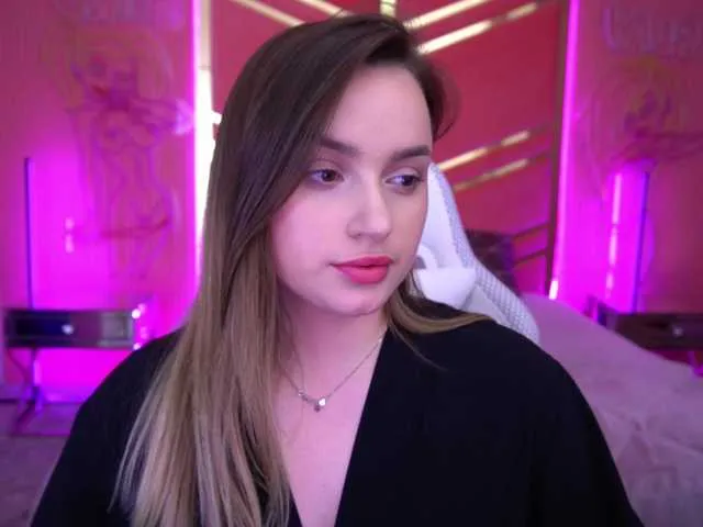 FloraGreys live room