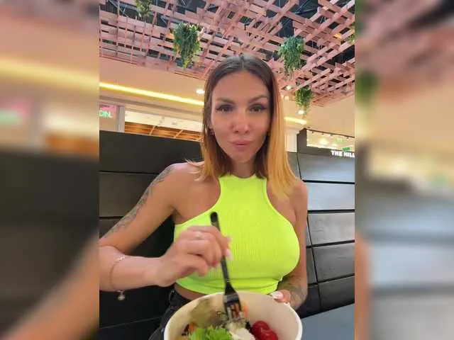 Julia93cherry Image 7