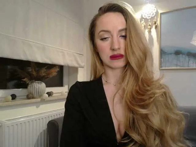 JulietteGlow Image 6