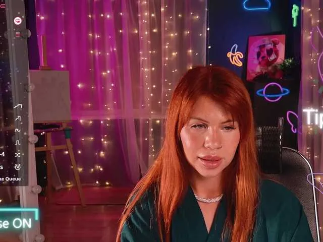 KristinaMoon live room