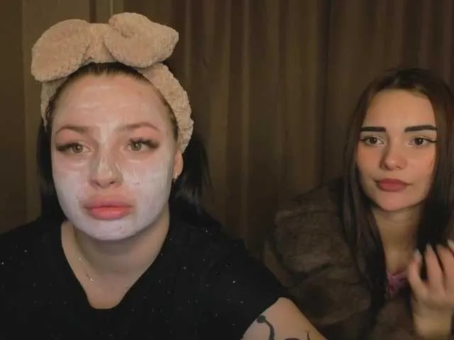 LisaAndDenis Image 17