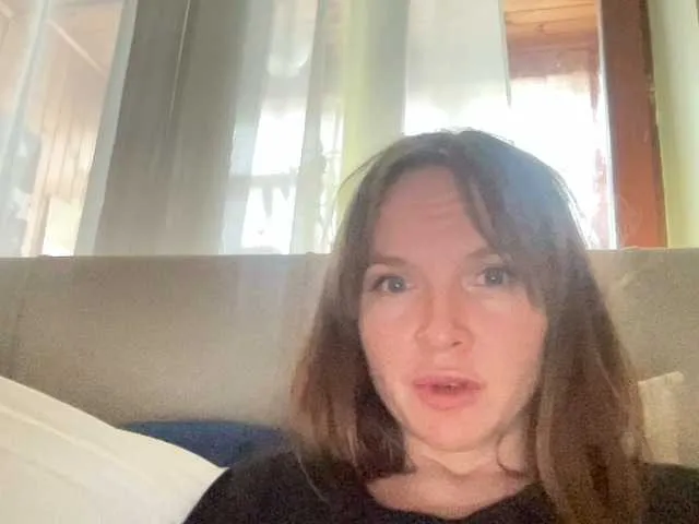 Mature-Svinka live room