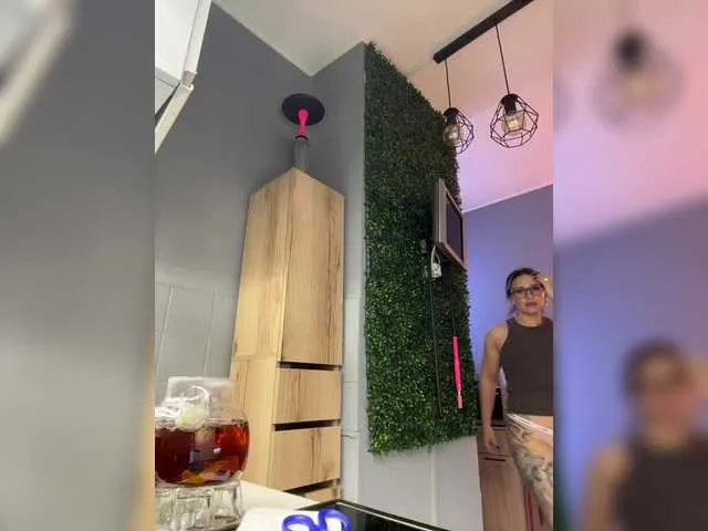 Miss-Fetish live room