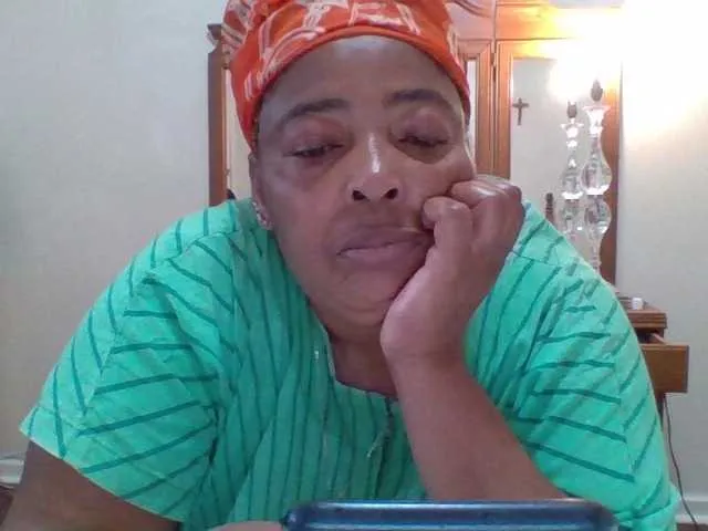 pussylips53 live room