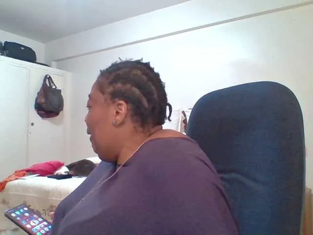 pussylips53 Image 16