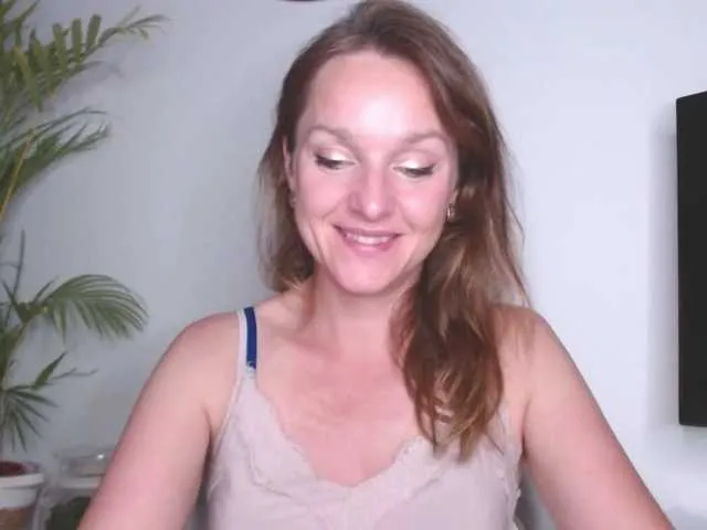 SecretAlicia Image 12