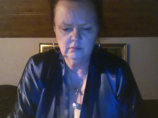 TiffanyAmore Image 5