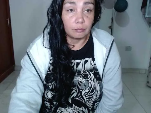 vivian-milf-paint Image 2