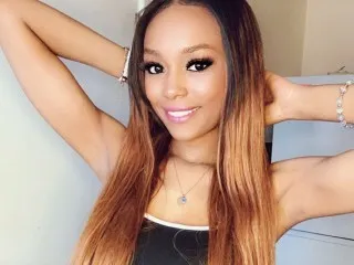 BustyBabeShaniicex live room