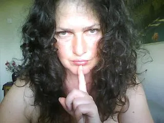 cougarcofee33 live room