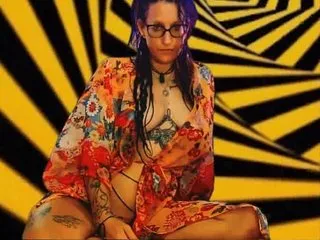 FeralLux33x live room