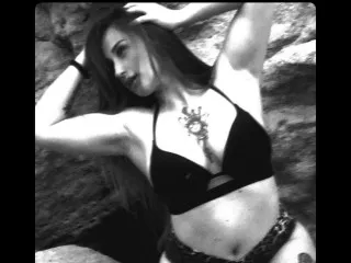 PrettyAdellee live room