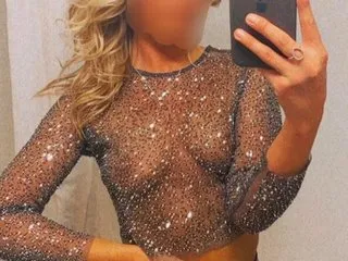 Sierra_Skyy live room