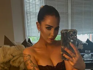 VelvetVonBlack_UK live room